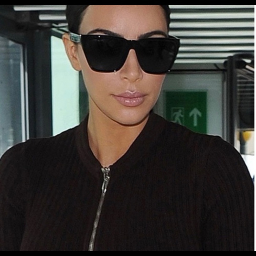 Givenchy sunglasses women (style: GV 7002/s)